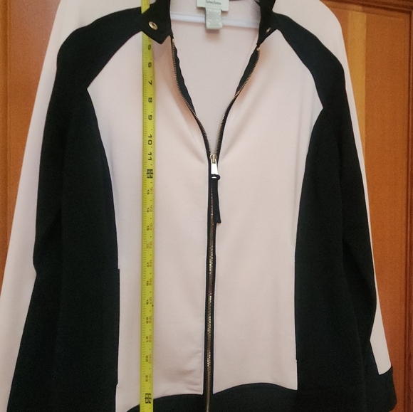 Neiman Marcus Exclusive Black and Pink Jacket - Picture 10 of 13